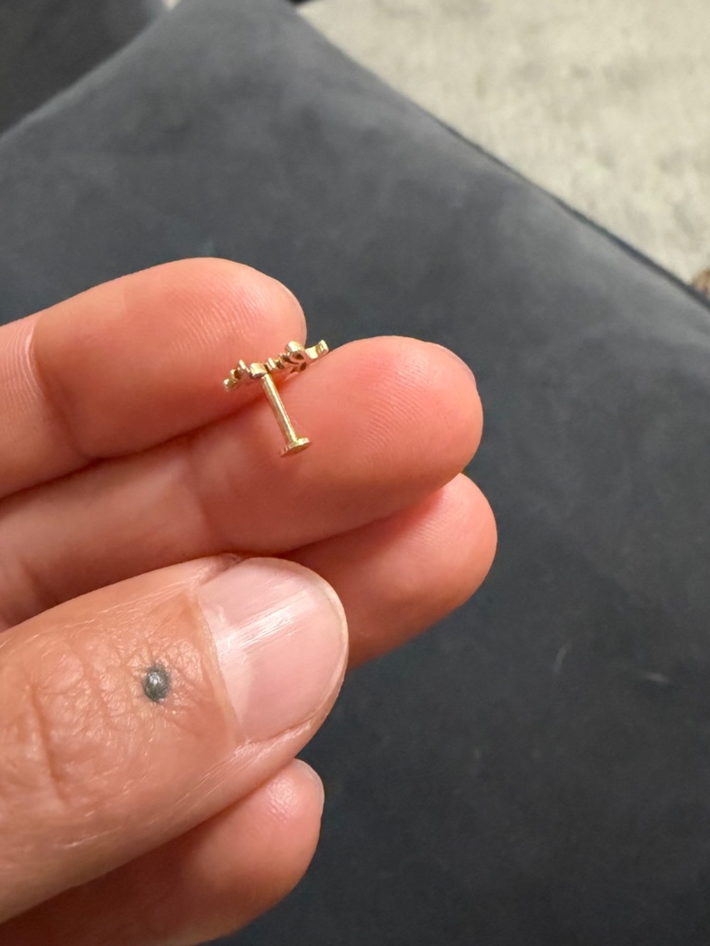 14k solid gold fu*k flat back earring - Picture 5 of 5